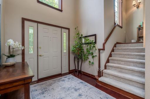 5-web-or-mls-121-bartholomew-ln.jpg