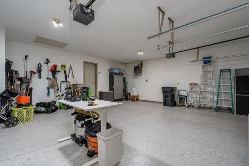 49-web-or-mls-121-bartholomew-ln.jpg