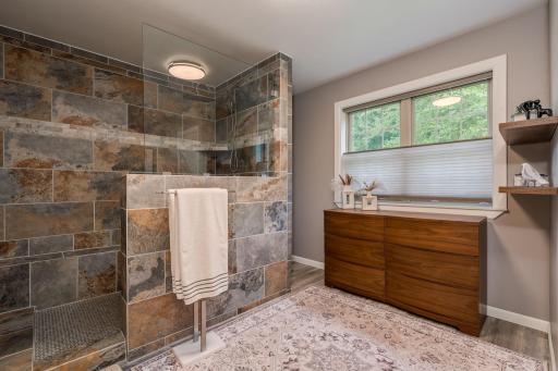 29-web-or-mls-121-bartholomew-ln.jpg