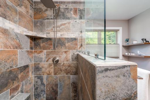 30-web-or-mls-121-bartholomew-ln.jpg