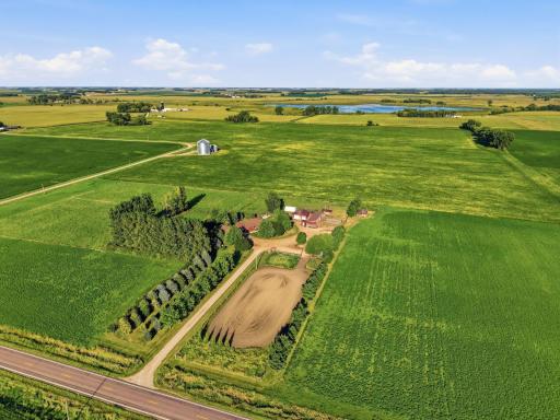 42335 541st Avenue, New Ulm, MN 56073