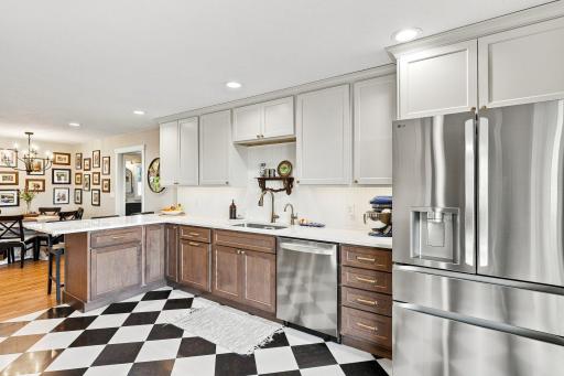 42335 541st Avenue, New Ulm, MN 56073