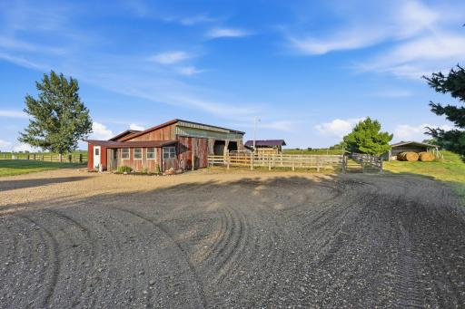 42335 541st Avenue, New Ulm, MN 56073