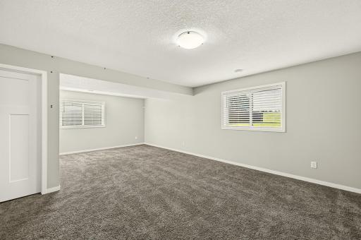 5526 Harvest Lake Drive NW, Rochester, MN 55901