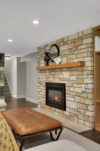 2096 Lower Saint Dennis Road, Saint Paul, MN 55116