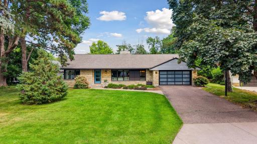 2096 Lower Saint Dennis Road, Saint Paul, MN 55116