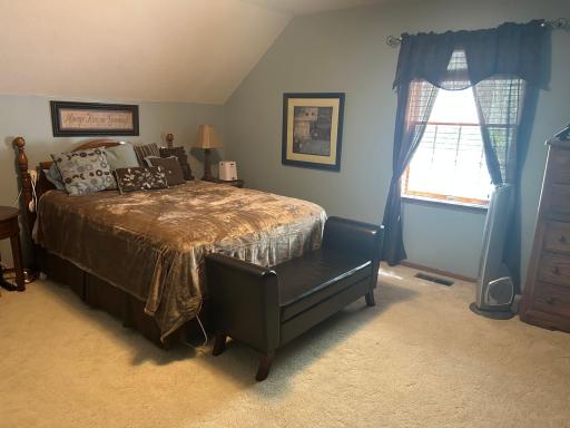 1204 Horizon Drive, Marshall, MN 56258