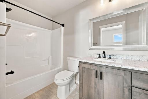 1102 LILAC Lane, Moorhead, MN 56560