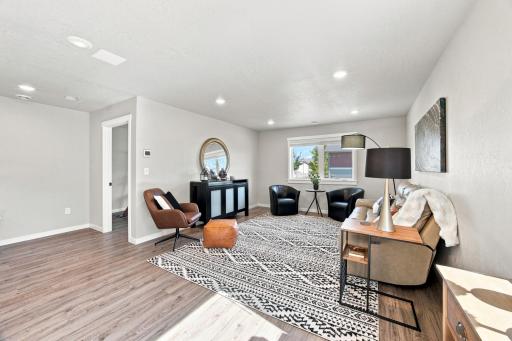 1102 LILAC Lane, Moorhead, MN 56560