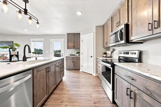 1102 LILAC Lane, Moorhead, MN 56560