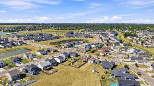 1102 LILAC Lane, Moorhead, MN 56560
