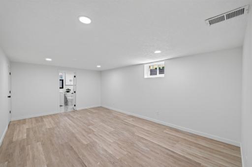 33_2940_115th30_mls.jpg