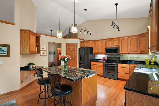Kitchen w/ center island and walk-in pantry