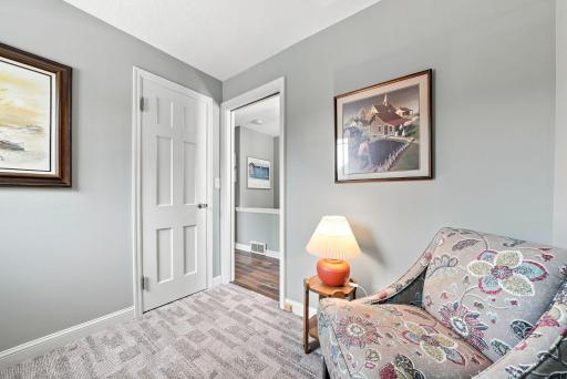 3410 Zenith Avenue N, Robbinsdale, MN 55422