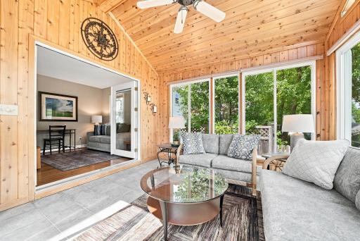 3410 Zenith Avenue N, Robbinsdale, MN 55422