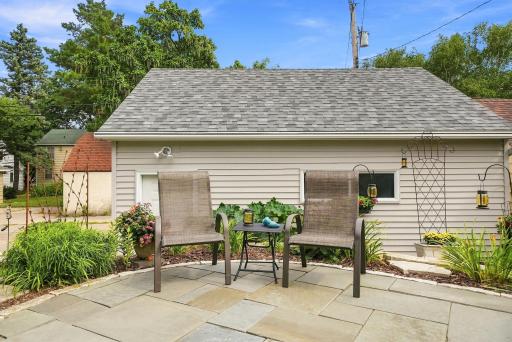 3410 Zenith Avenue N, Robbinsdale, MN 55422