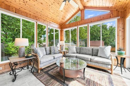 3410 Zenith Avenue N, Robbinsdale, MN 55422