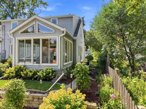 3410 Zenith Avenue N, Robbinsdale, MN 55422