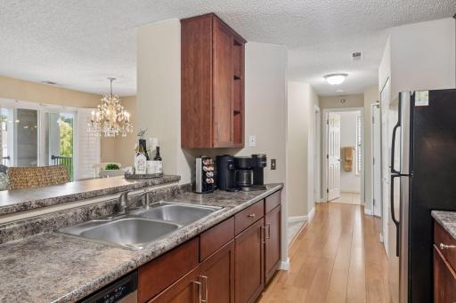 6155 Chasewood Parkway, 201, Minnetonka, MN 55343