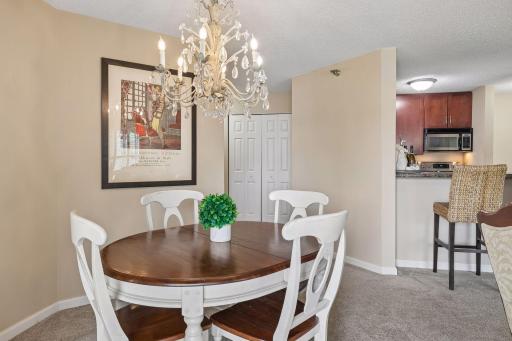 6155 Chasewood Parkway, 201, Minnetonka, MN 55343
