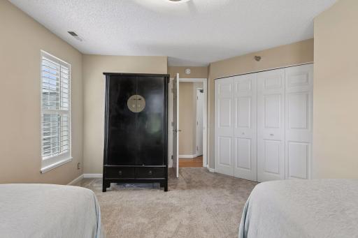 6155 Chasewood Parkway, 201, Minnetonka, MN 55343