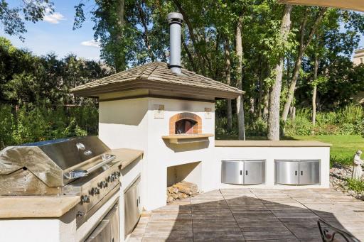 Grill and pizza oven.