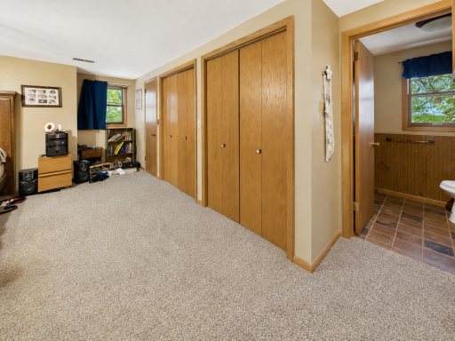 543 5th Avenue NE, Melrose, MN 56352