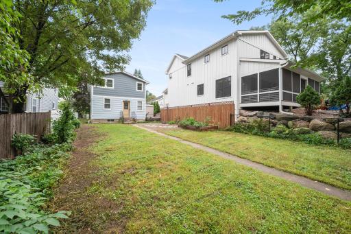 62 Juniper Street, Saint Paul, MN 55115
