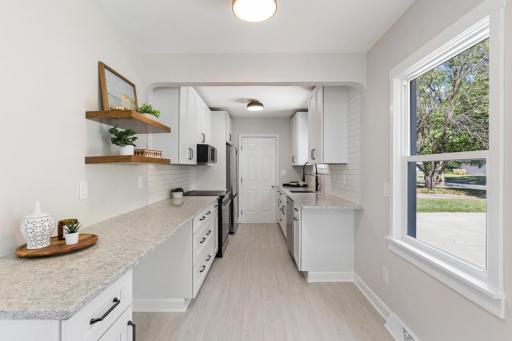 2910 Pennsylvania Avenue S, Saint Louis Park, MN 55426