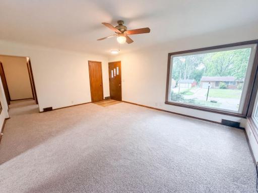 2804 Churchill Street, Roseville, MN 55113