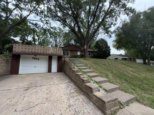 2804 Churchill Street, Roseville, MN 55113