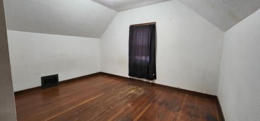400 Short Line Avenue, Sunburg, MN 56289