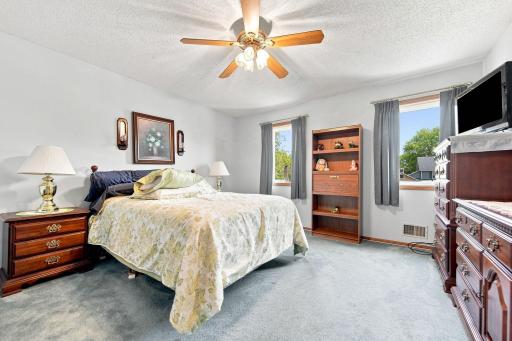 3017 Standridge Place, Maplewood, MN 55109