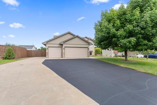 1704 Jefferson Street S, Cambridge, MN 55008