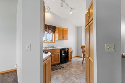 1704 Jefferson Street S, Cambridge, MN 55008
