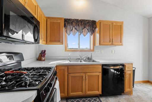 1704 Jefferson Street S, Cambridge, MN 55008