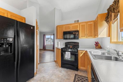 1704 Jefferson Street S, Cambridge, MN 55008