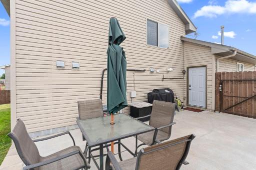 69-web-or-mls-1704 Jefferson St S-298.jpg