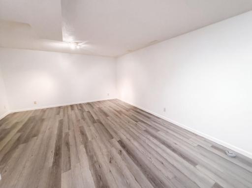 listing_23.jpg