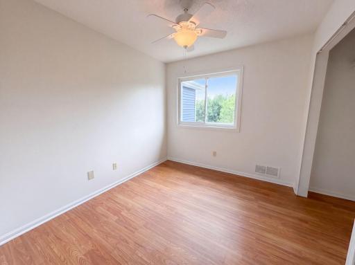 listing_15.jpg