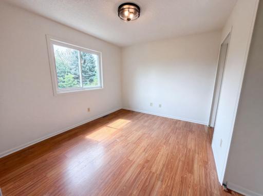 listing_3.jpg