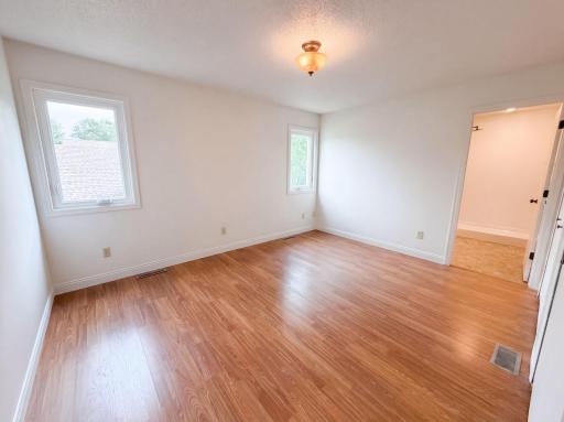 listing_16.jpg