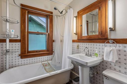 1426 Edmund Avenue, Saint Paul, MN 55104