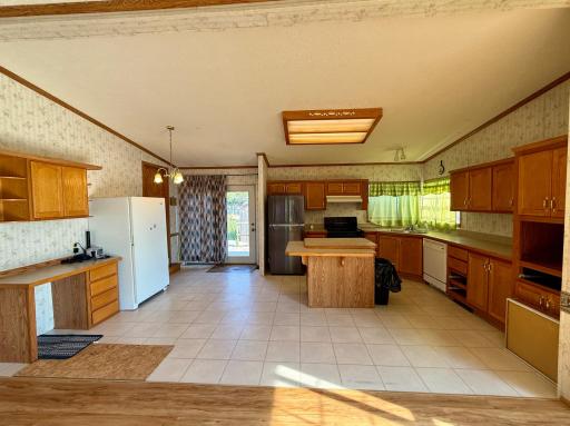 1226 9th Street SW, Valley City, ND 58072