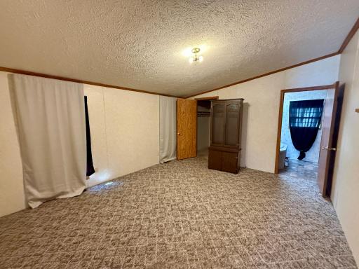 1226 9th Street SW, Valley City, ND 58072