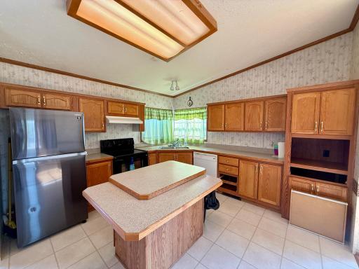 1226 9th Street SW, Valley City, ND 58072