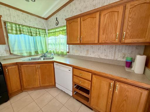 1226 9th Street SW, Valley City, ND 58072