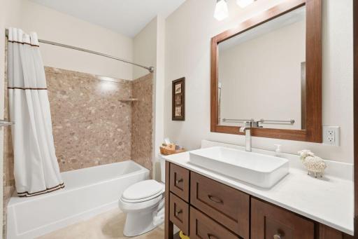3049 Nottingham Road S, Saint Cloud, MN 56301