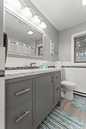 23-web-or-mls-3501 Graves Dr-133.jpg