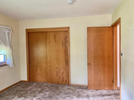 912 13th Avenue SW, Willmar, MN 56201